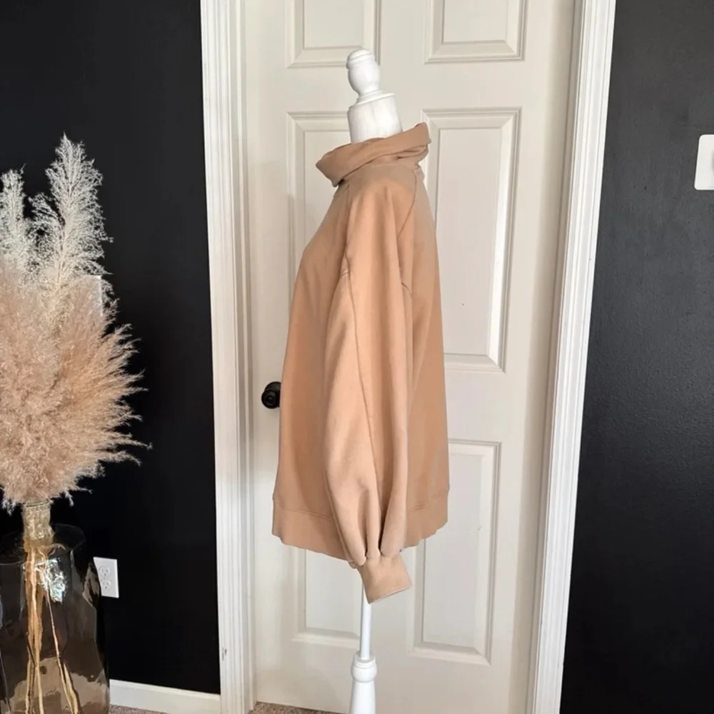 Nap Lounge Boxy Turtleneck Sweatshirt Camel Tan Cowl Neck Oversized Baggy
Sz XL - Picture 7 of 12